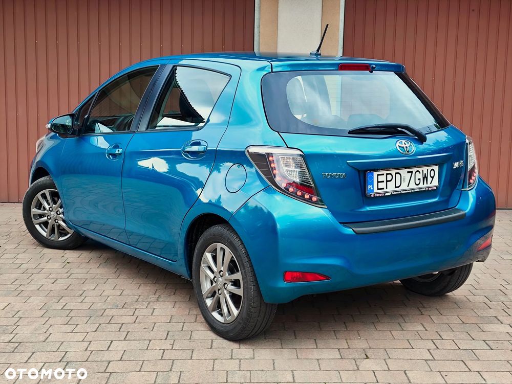 Toyota Yaris 1.33 VVT-i Executive - 16