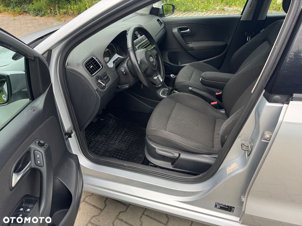Volkswagen Polo - 11