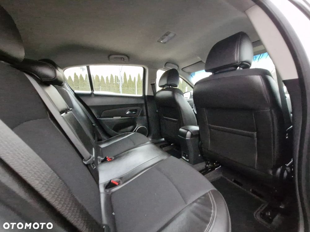 Chevrolet Cruze 1.4 T LTZ - 21