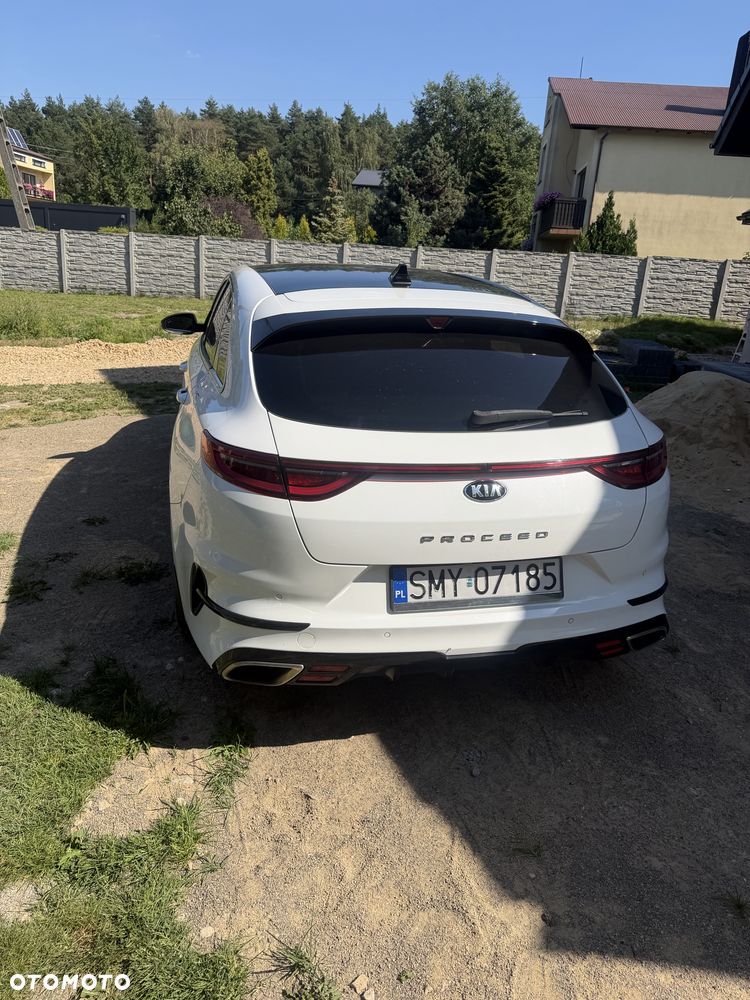 Kia ProCeed - 2