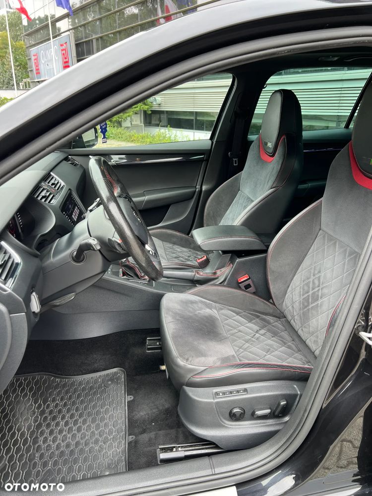 Skoda Octavia 2.0 TSI RS 245 DSG - 29
