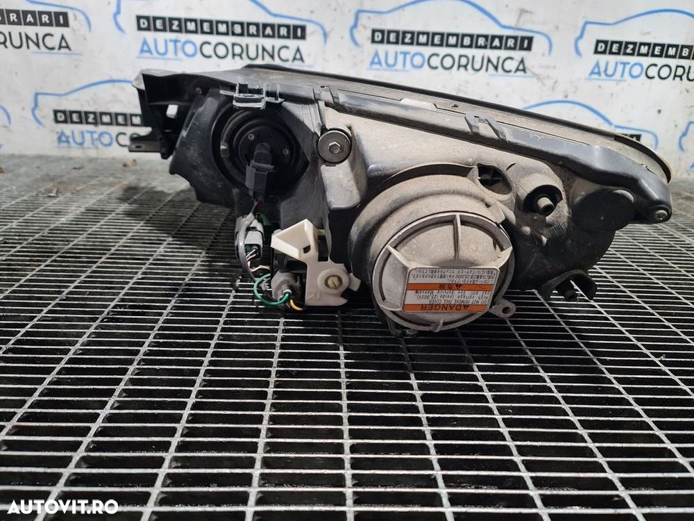 Far Dreapta Mazda CX - 7 2006 - 2012 SUV 4 Usi (1324) Xenon - 2