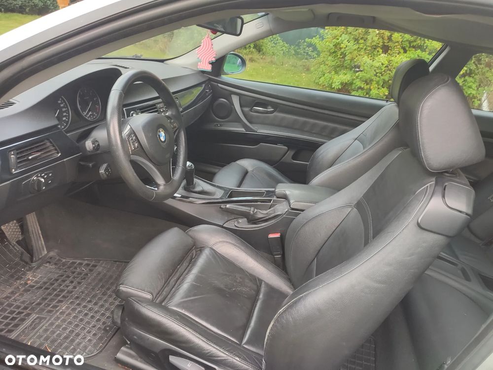 BMW Seria 3 320i Coupe M Sport Edition - 9