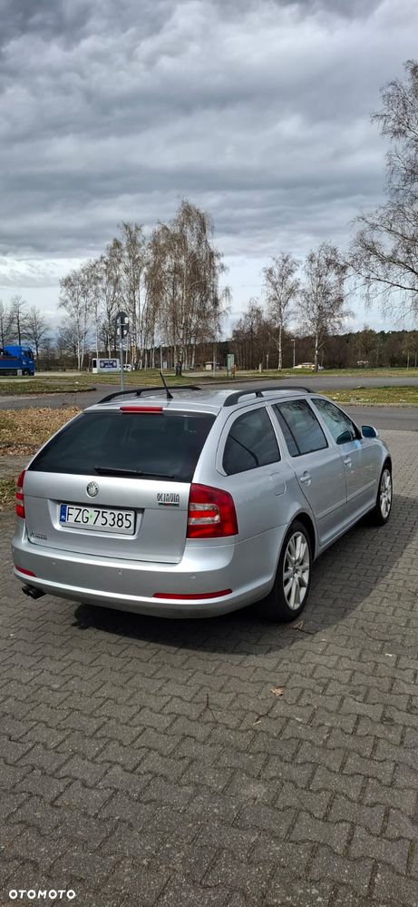 Skoda Octavia 2.0 TDI RS - 6