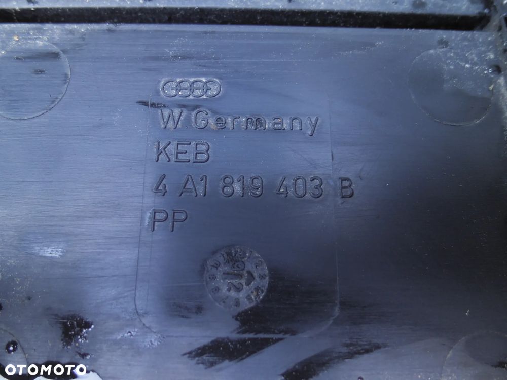 Audi A6 C4 Podszybie plastikowe 4A1819403B - 2