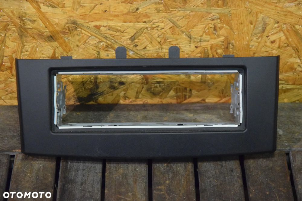 Mitsubishi COLT 6 VI LIFT 08-12 Ramka radia 1DIN oryginalnego do niefabrycznego - 1