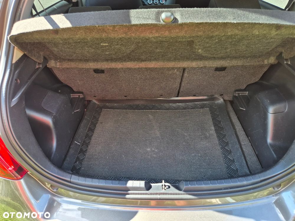 Toyota Yaris 1.33 Premium - 15