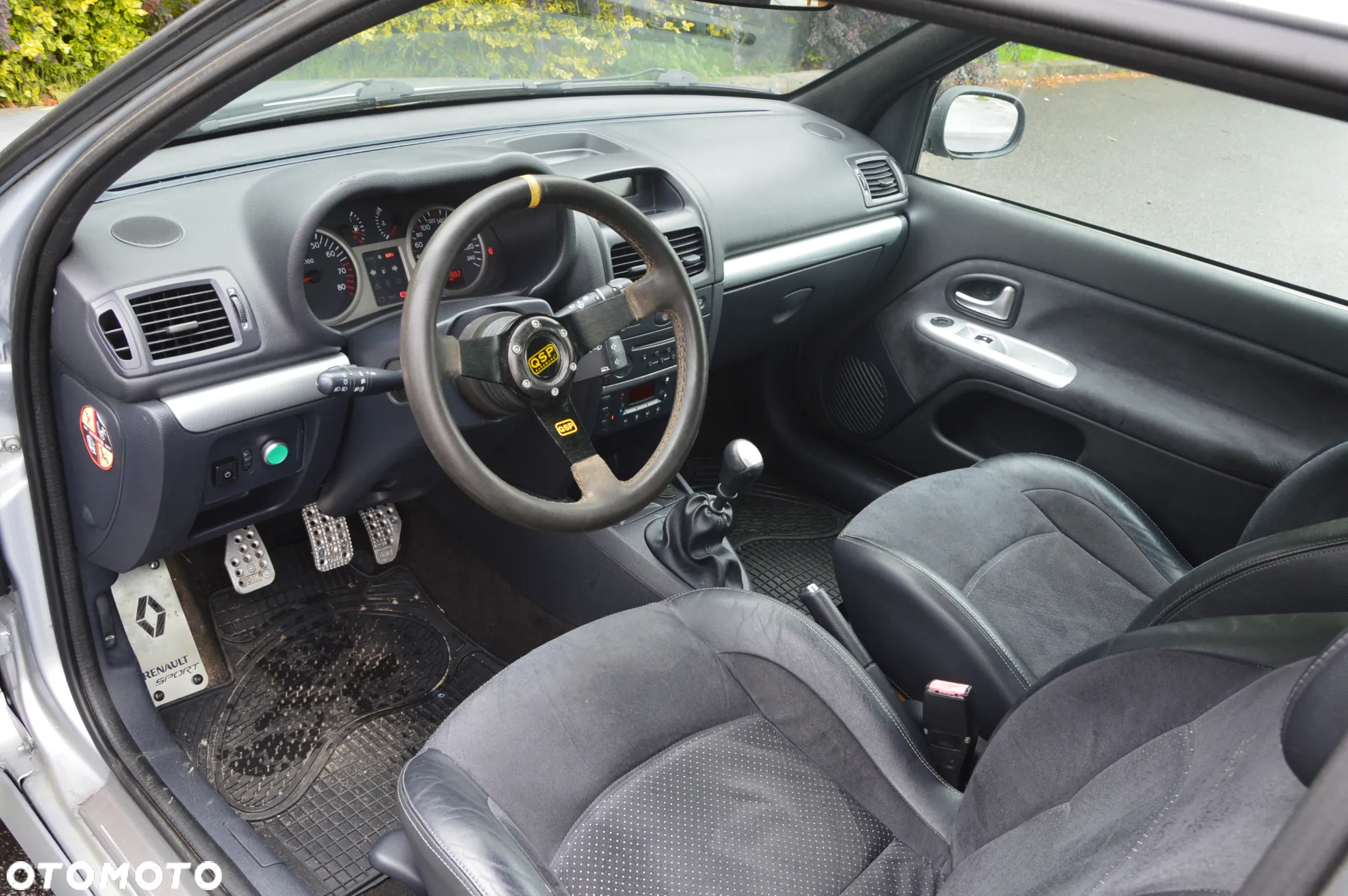 Renault Clio 2.0 16V Sport - 7