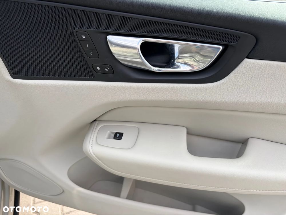 Volvo XC 60 D5 AWD Inscription - 15