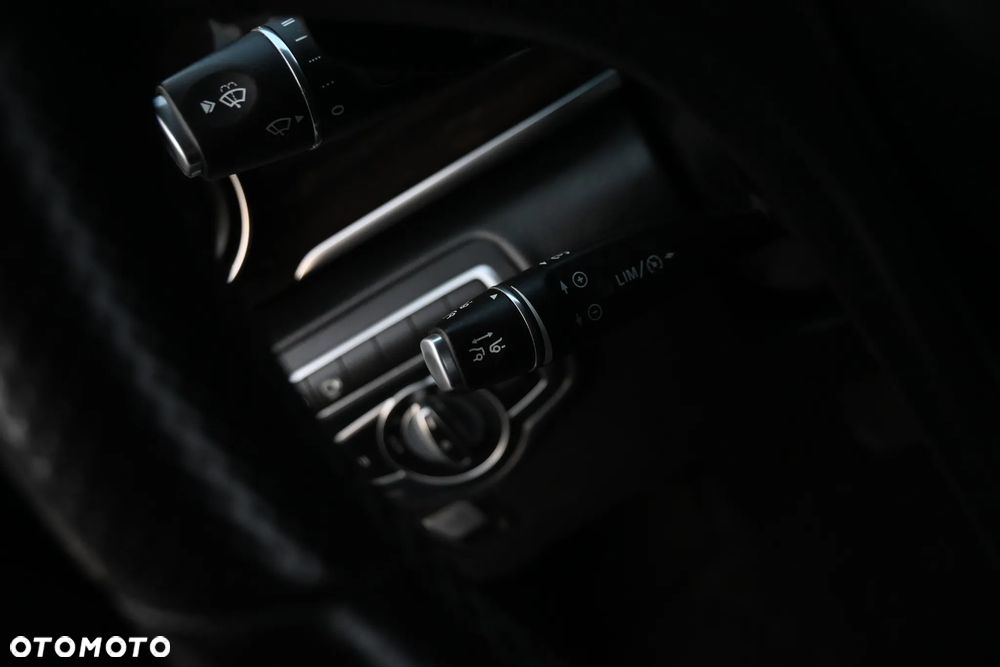 Mercedes-Benz Klasa V 300 d 4-Matic Avantgarde 9G-Tronic (d³ugi) - 36