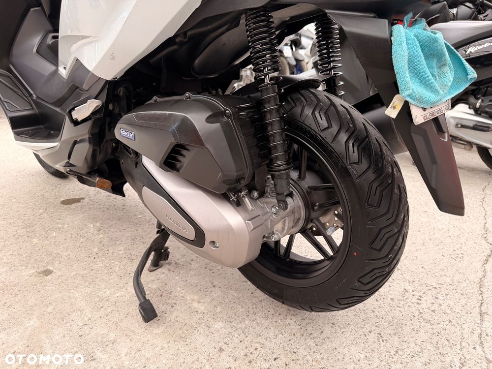 Honda NSS - 14
