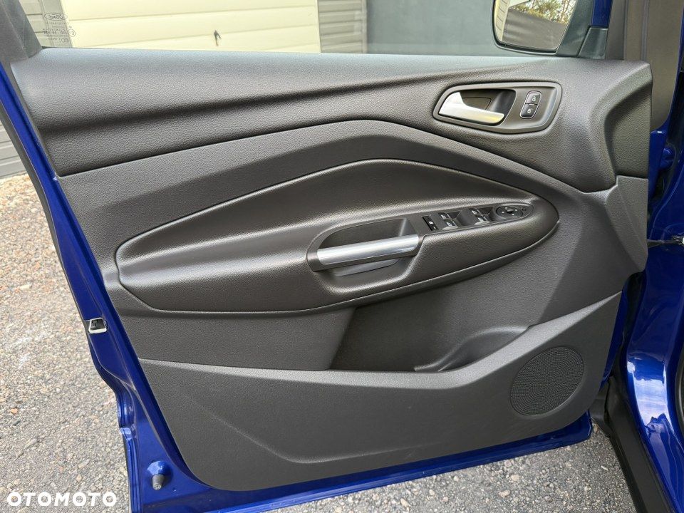 Ford Kuga 1.5 EcoBoost 2x4 Titanium - 18