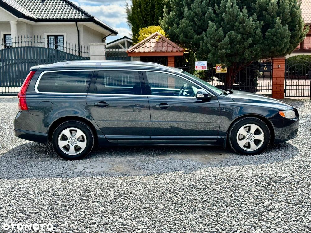 Volvo V70 2.5T Summum - 10