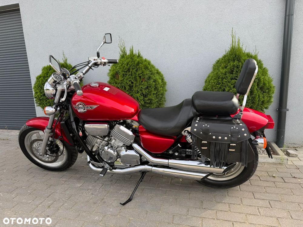 Honda VF - 8