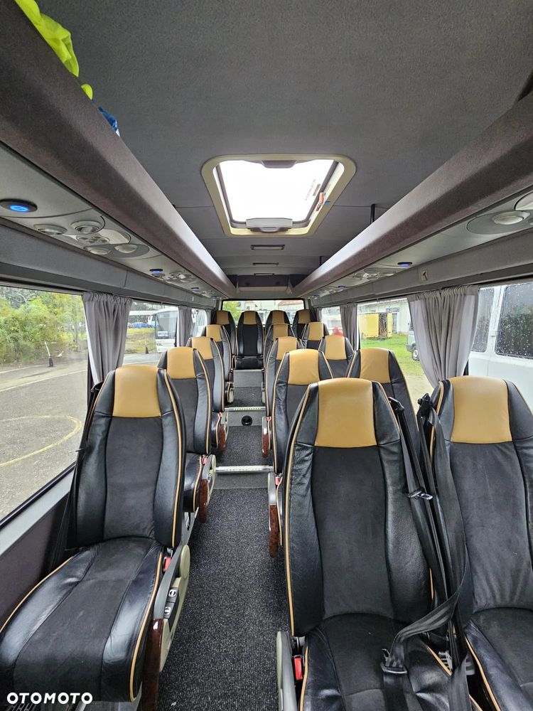Mercedes-Benz SPRINTER - 8