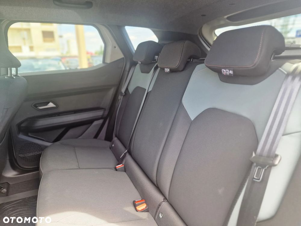 Dacia Duster 1.6 Full Hybrid 140 Extreme MMT - 14