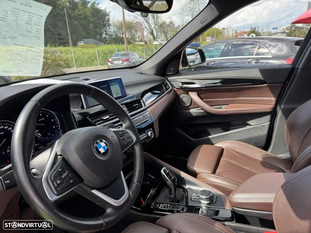 BMW X1 16 d sDrive Auto Line Sport - 38