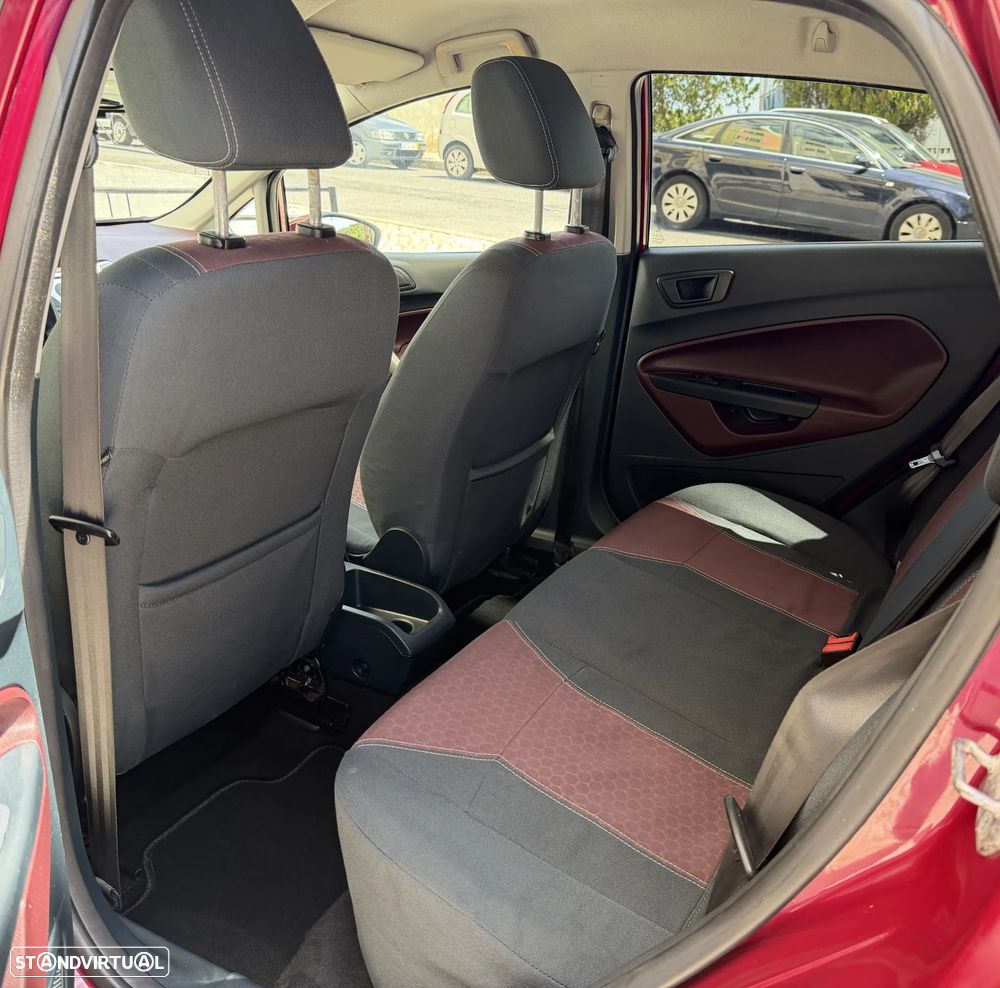 Ford Fiesta 1.25 Titanium - 21