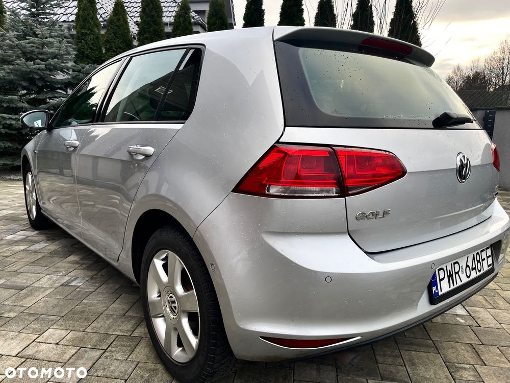 Volkswagen Golf 1.6 TDI BlueMotion Technology Cup - 10