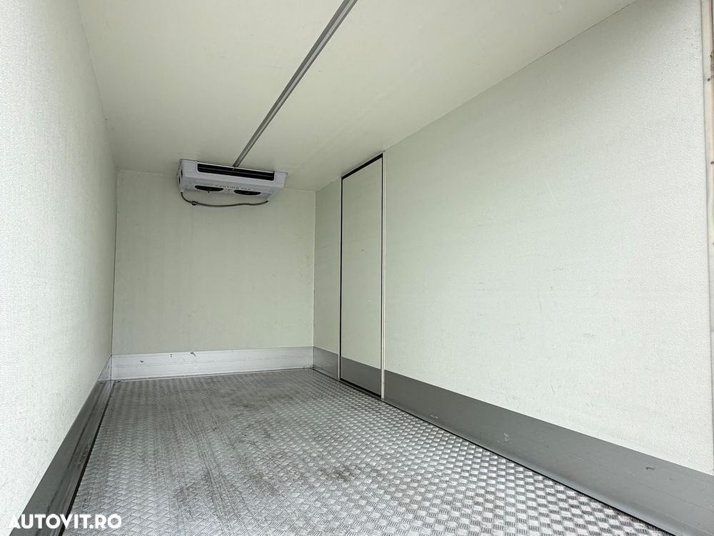 Renault Master FRIGORIFIC 8 EUROPALETI AXA DUBLA SPATE - 16