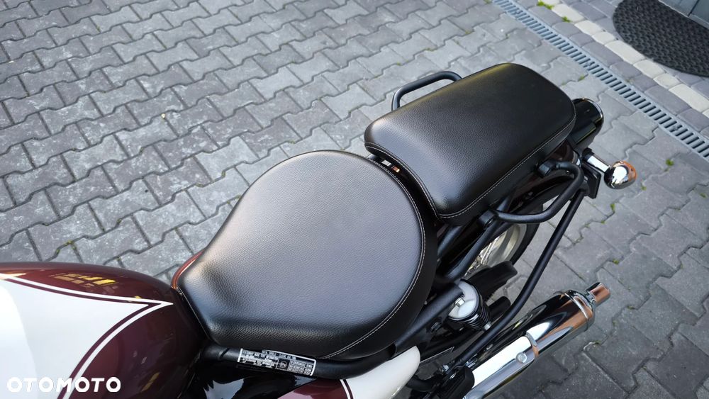 Royal Enfield Classic - 29
