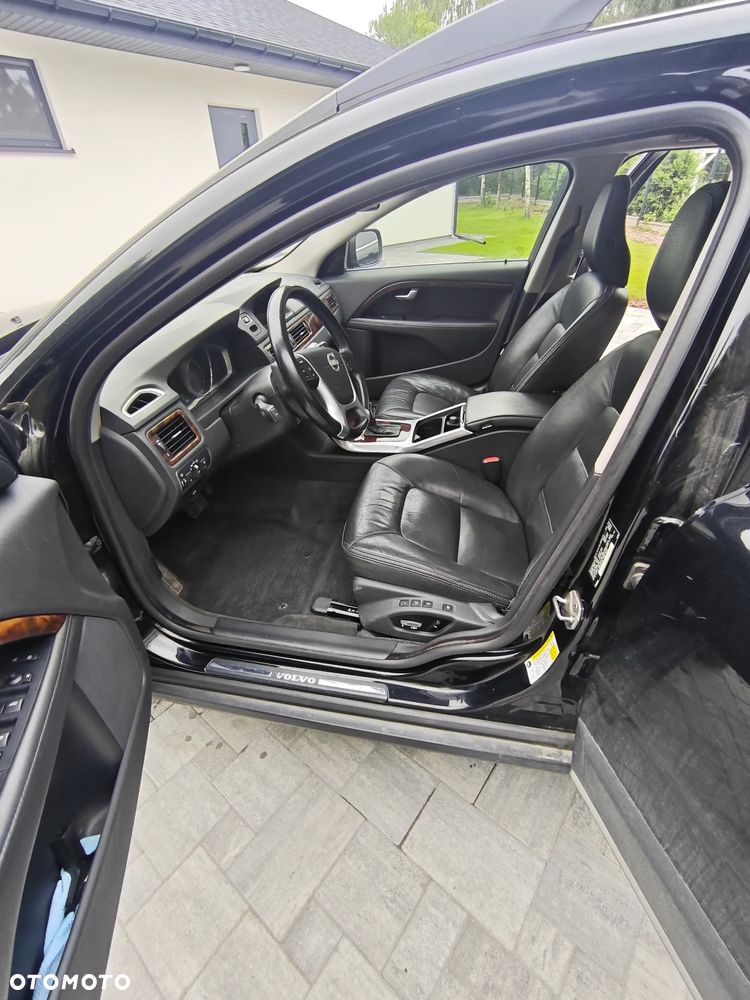 Volvo XC 70 - 12