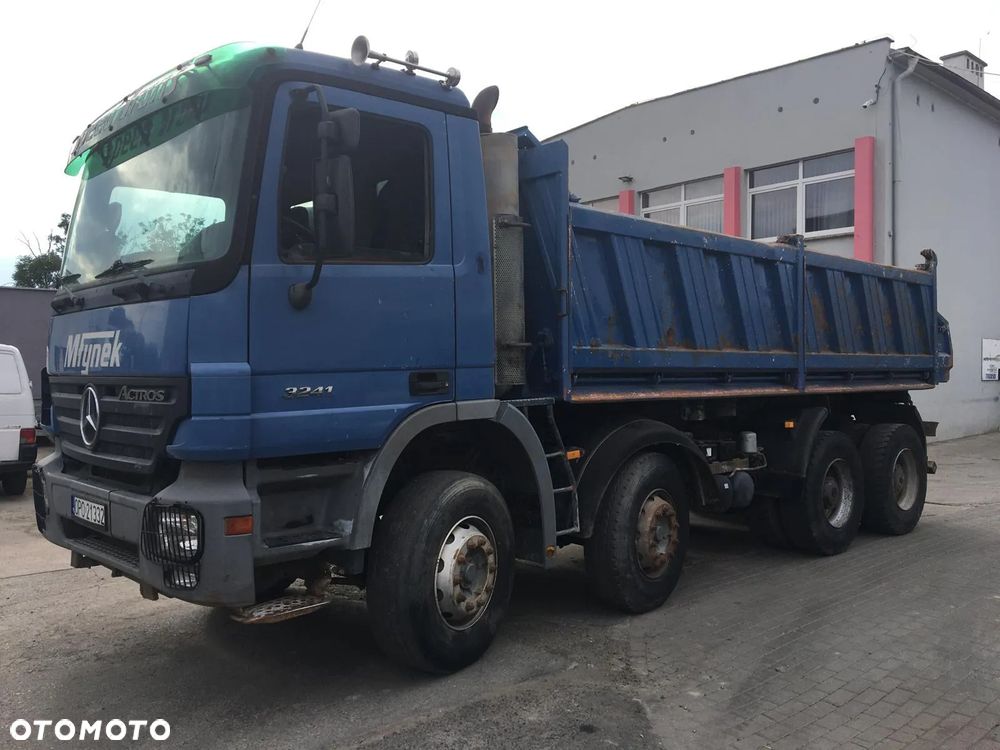 Mercedes-Benz Actros - 2