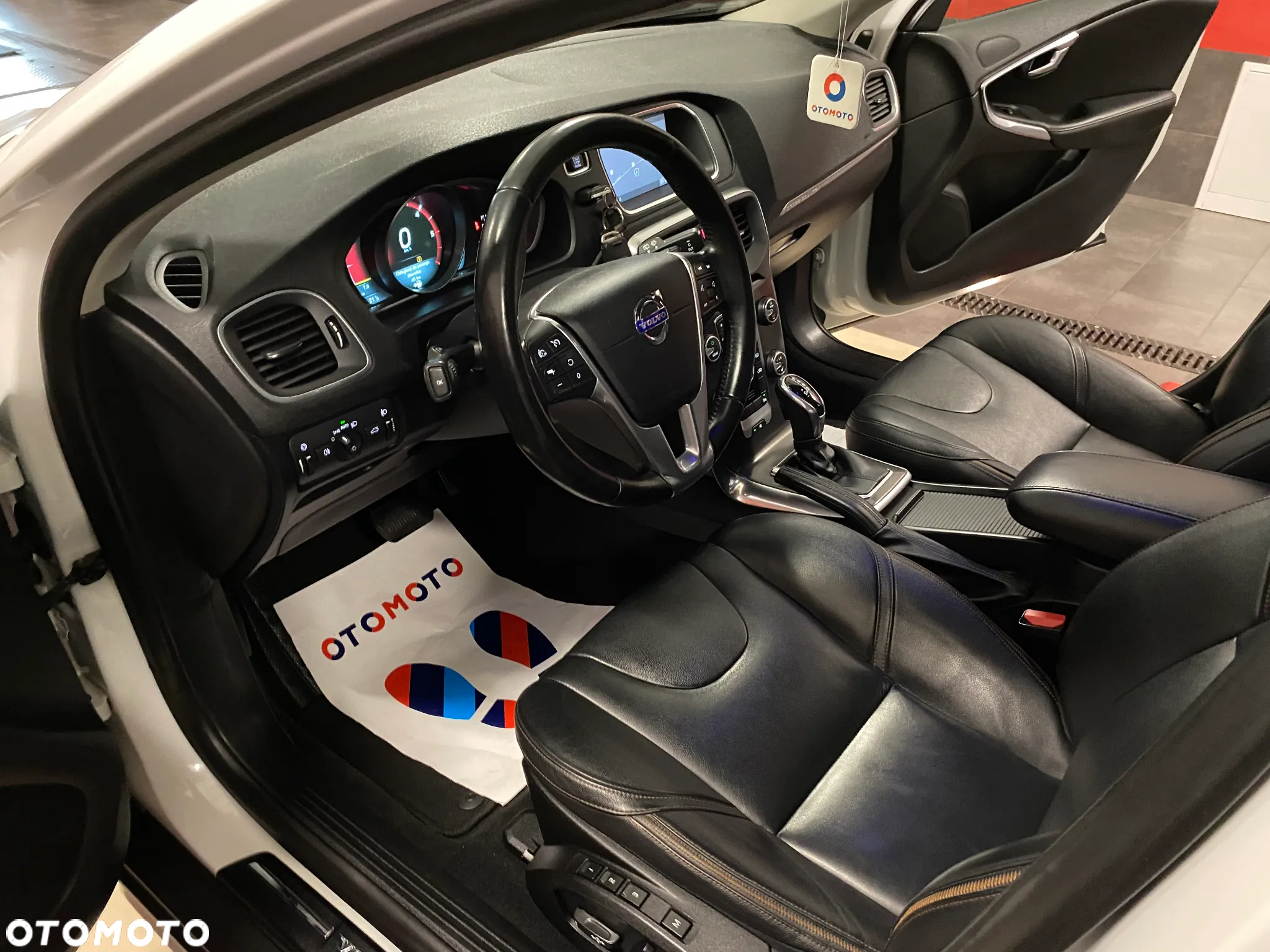 Volvo V40 Cross Country D2 Summum - 15