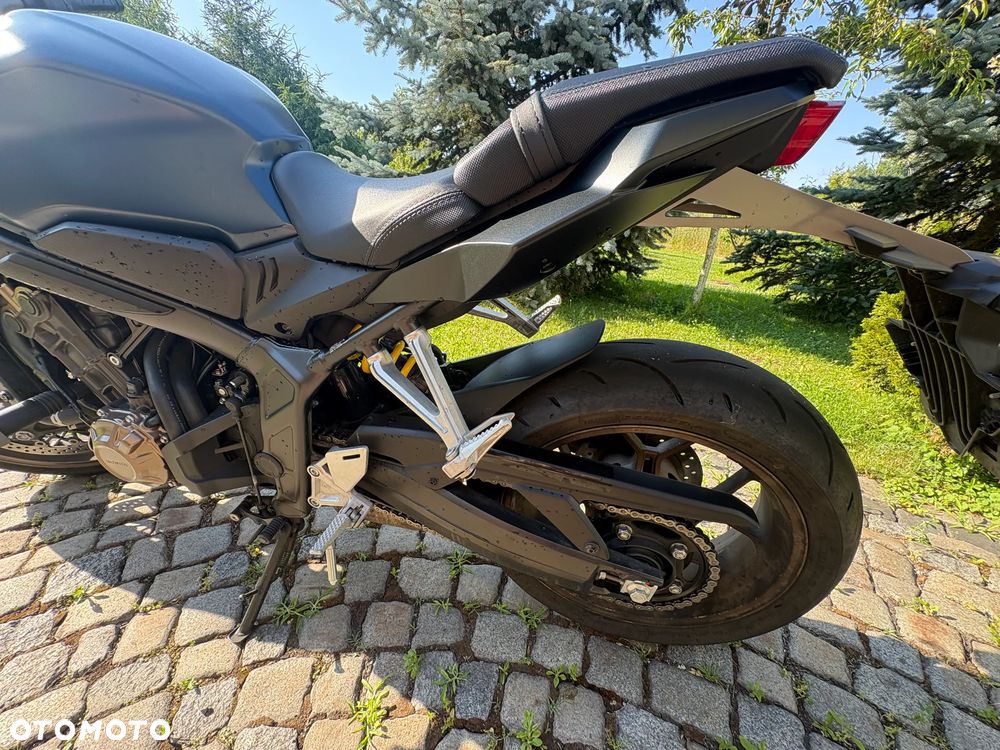 Honda CB - 16