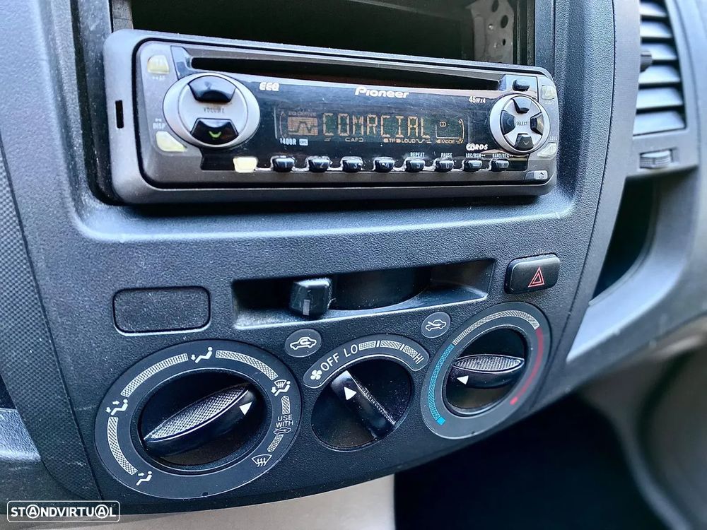 Toyota Hilux 2.5 D-4D 2WD CE - 20