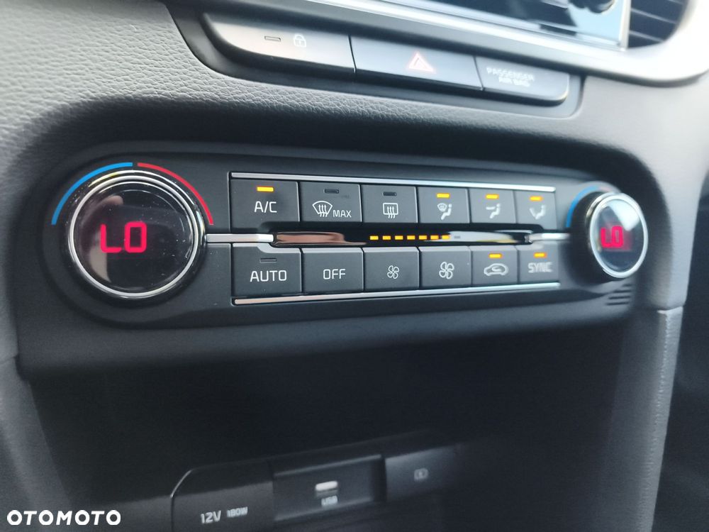 Kia XCeed 1.5 T-GDI M - 27