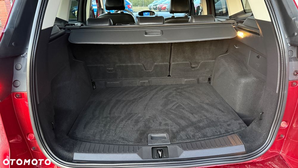 Ford Kuga 2.0 TDCi 4x4 Titanium - 25