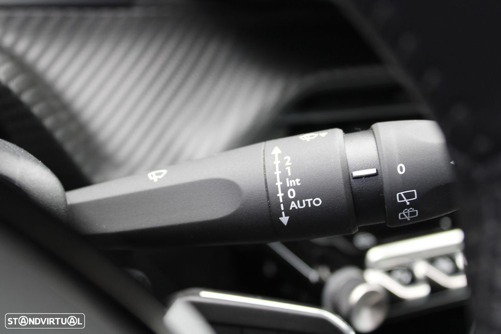 Peugeot 2008 1.2 PureTech Allure Pack - 36