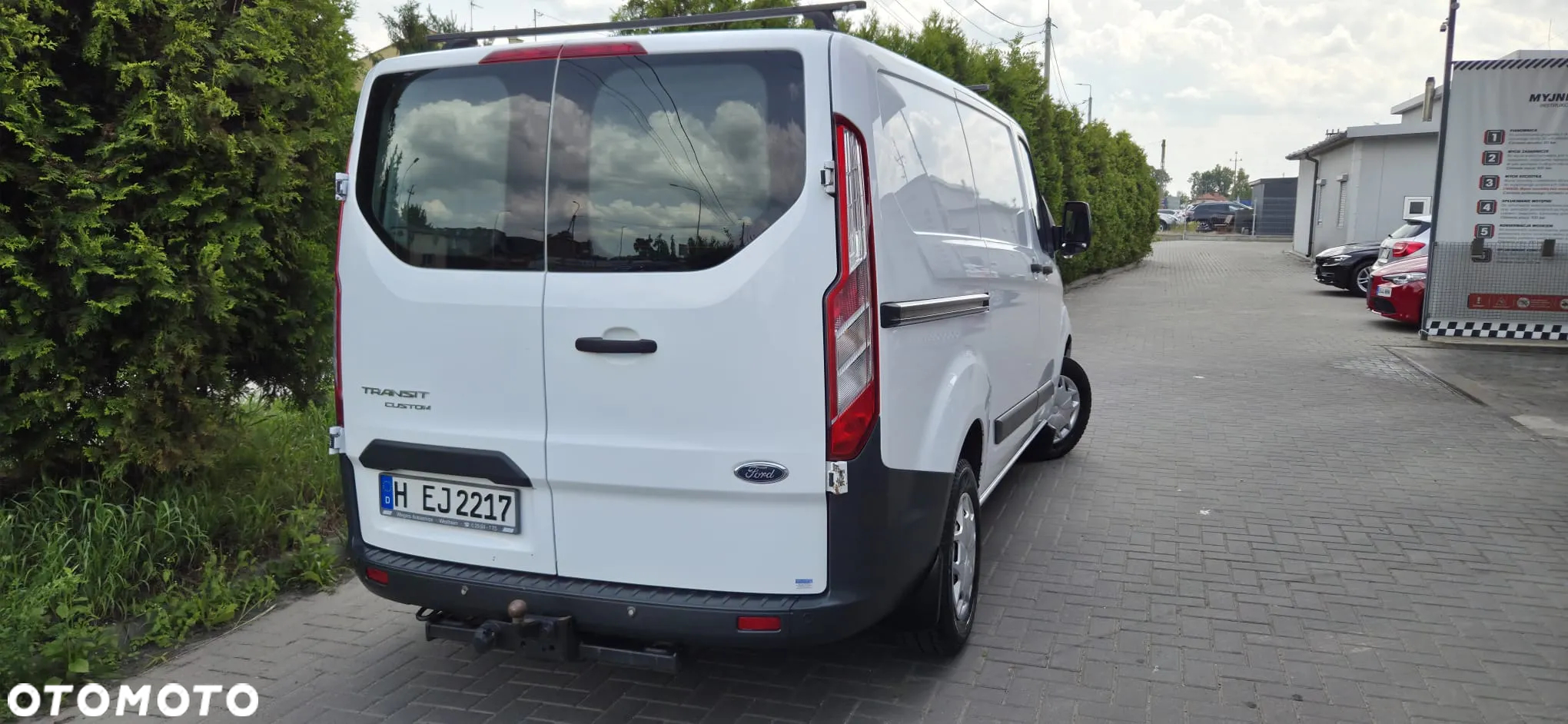 Ford TRANSIT CUSTOM - 13