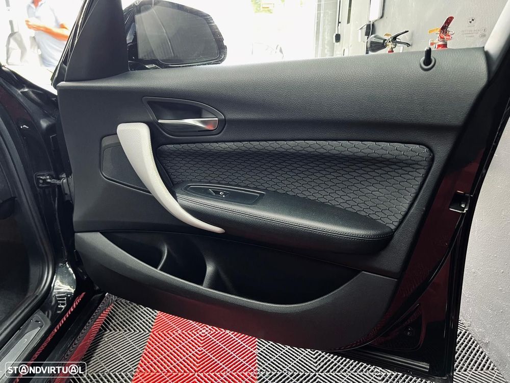 BMW 116 d Pack M Auto - 38