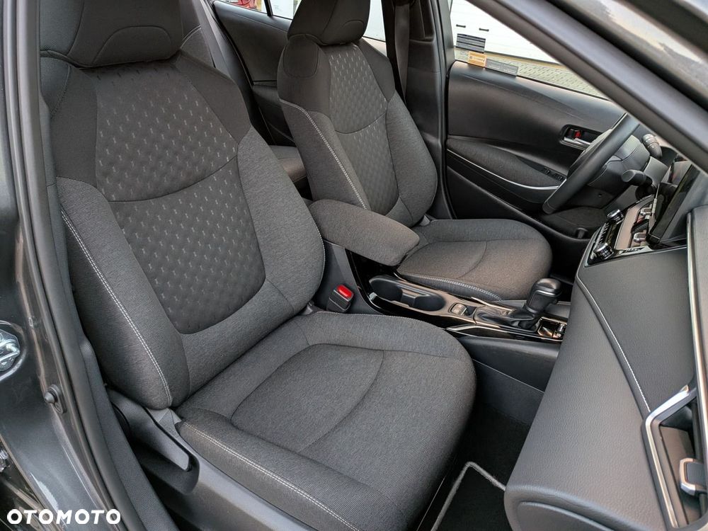 Toyota Corolla 1.8 Hybrid Comfort - 26