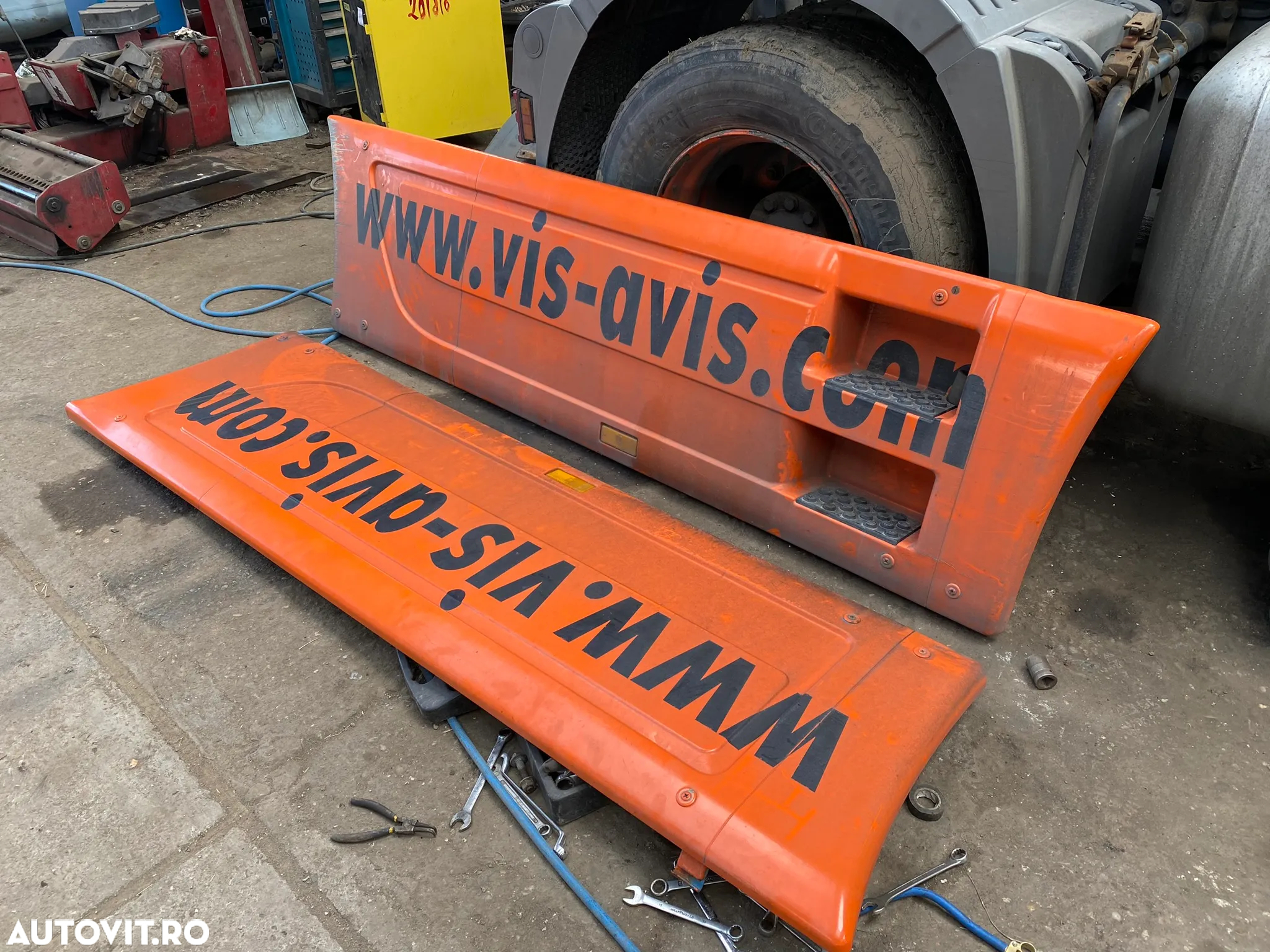 Carene Laterale / Fuste / Spoilere Laterale Mercedes Benz Actros AXOR MP1 / MP2 / MP3 ca noi - 2