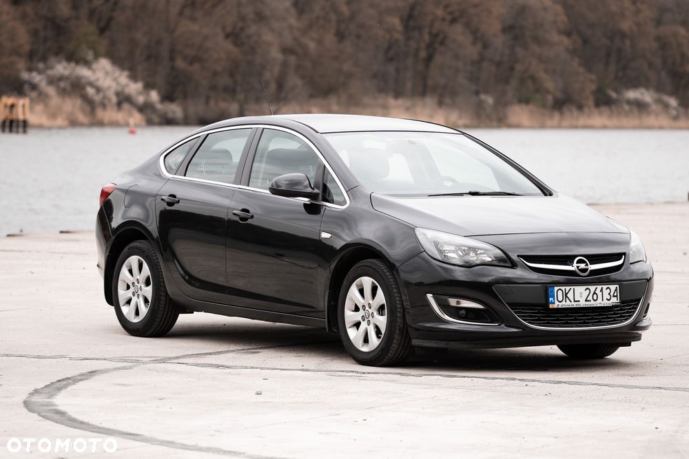 Opel Astra - 1