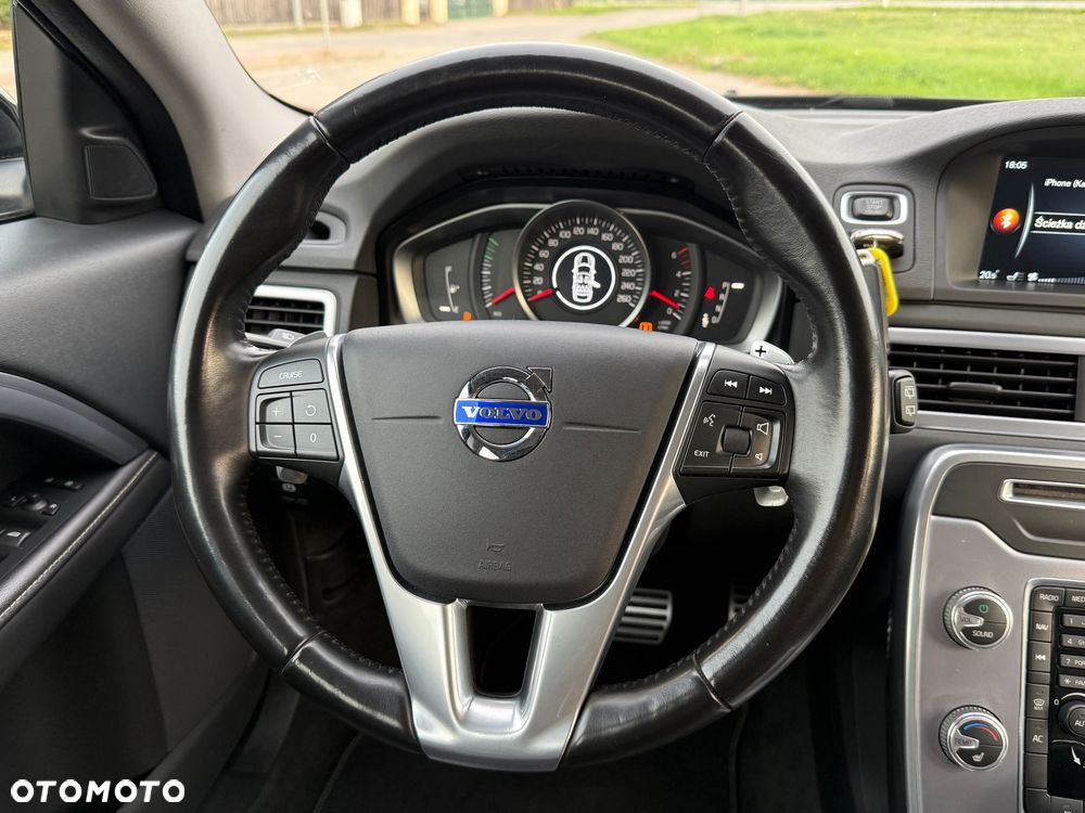Volvo V70 D5 Geartronic Momentum - 21