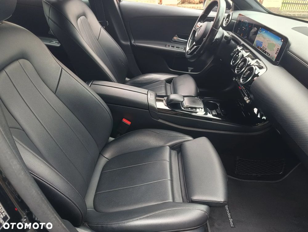 Mercedes-Benz Klasa A 180 CDI 7G-DCT AMG Line - 12