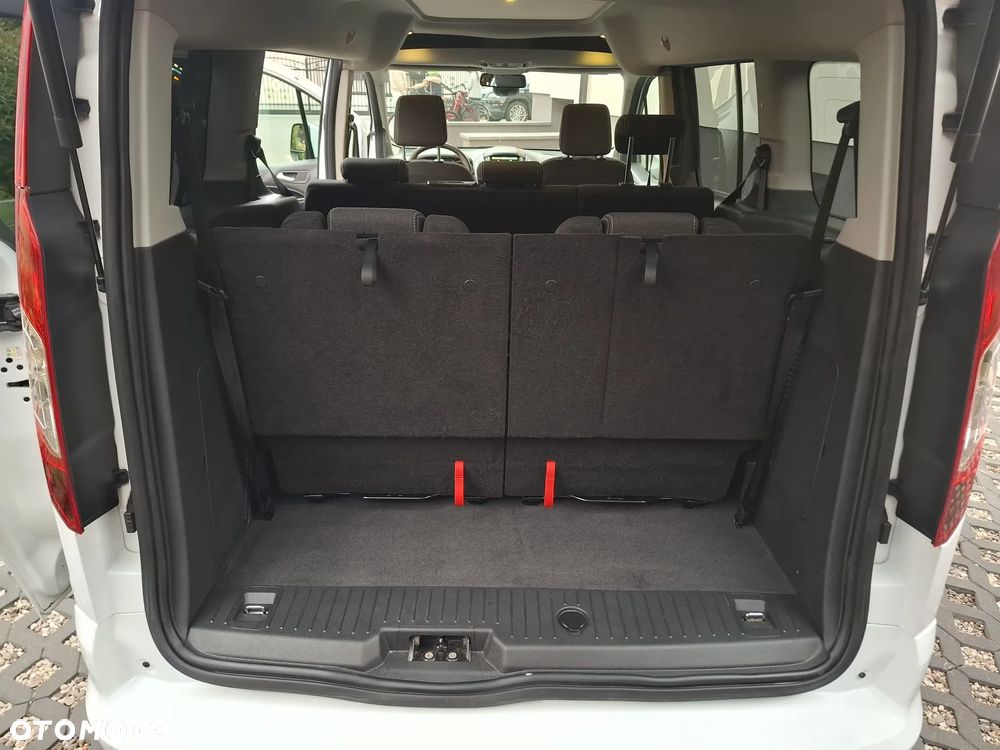 Ford Tourneo Connect Grand - 14