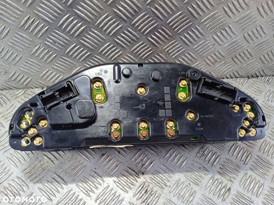 LICZNIK ZEGARY MERCEDES W208 CLK 230 2085402911 - 3