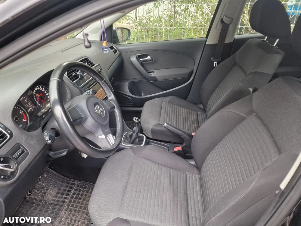 Volkswagen Polo - 4