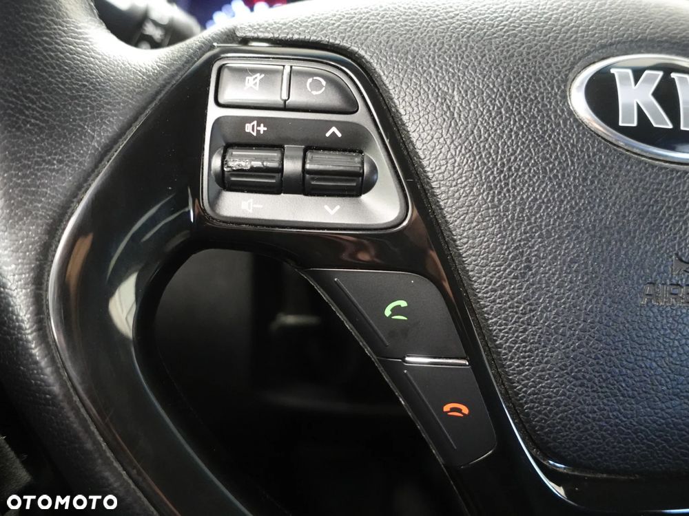 Kia Ceed 1.6 CRDi 136 DCT ISG Spirit - 36