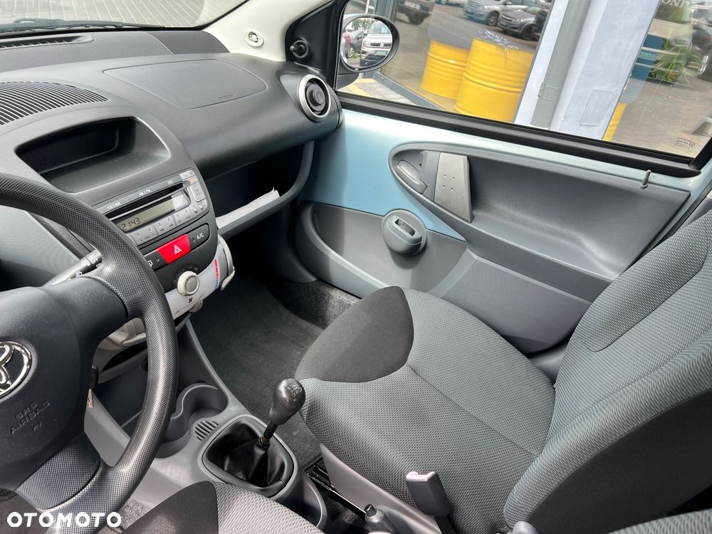 Toyota Aygo 1.0 VVT-i Black - 12