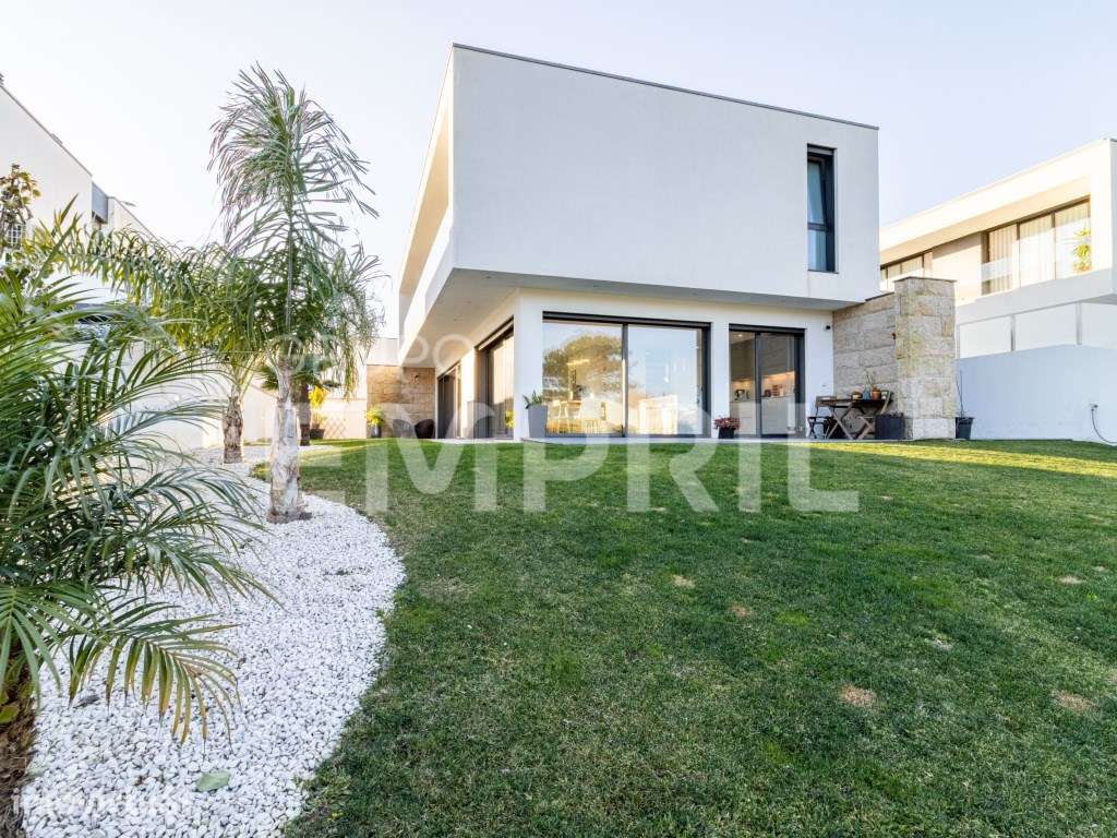 Moradia T3 de Luxo com Vista Mar - São Félix da Marinha - Grande imagem: 3/37