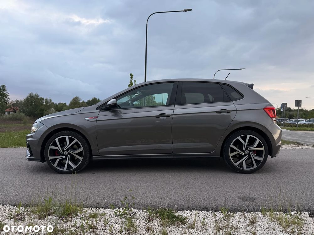 Volkswagen Polo - 6
