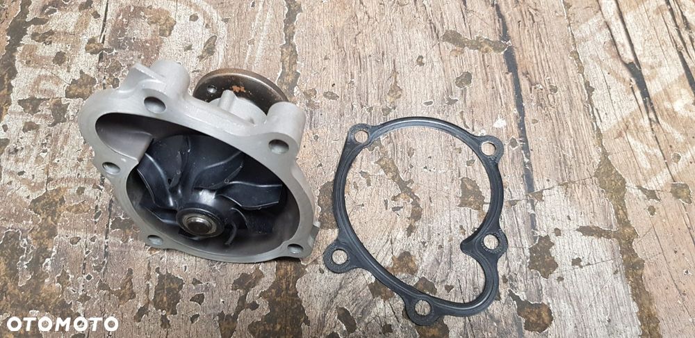 Oryginalna pompa wody Opel Astra Corsa Zafira Meriva 98003100 - 10