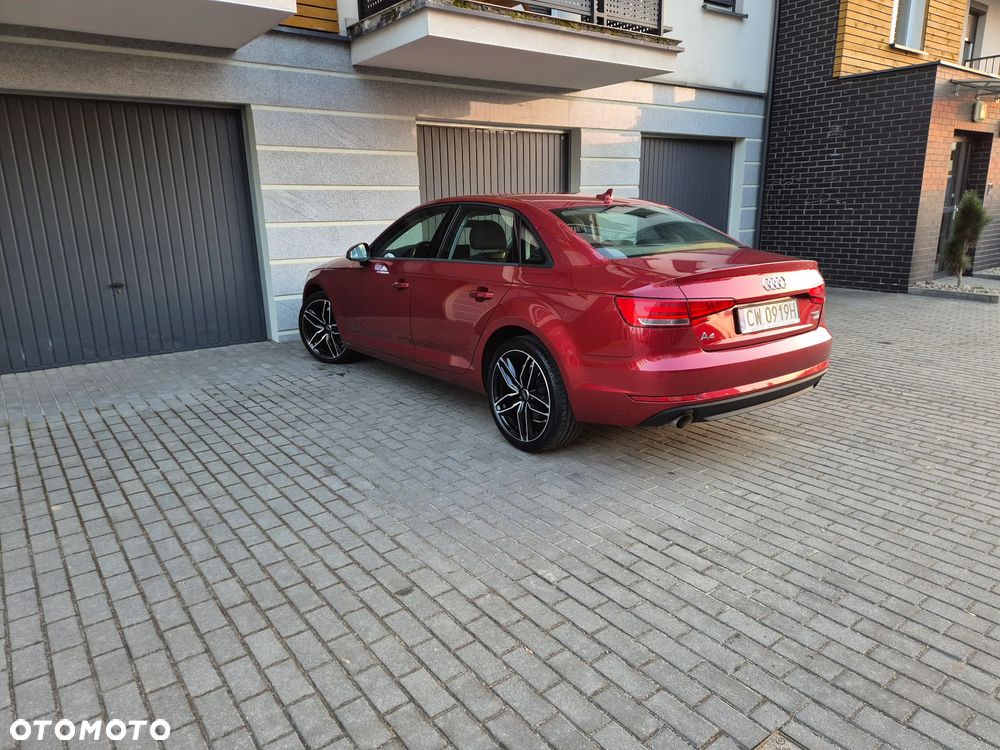 Audi A4 Limousine 2.0 TFSI ultra S tronic - 4