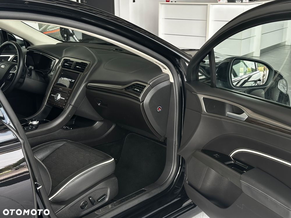 Ford Mondeo - 18